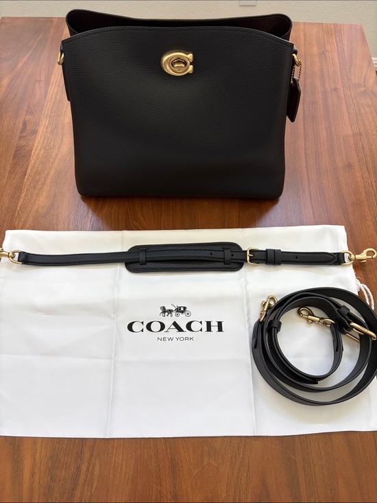 Coach Handbags - COACH Willow Bucket Bag Pebbled Leather Black Brass Hardware 2 straps Like New